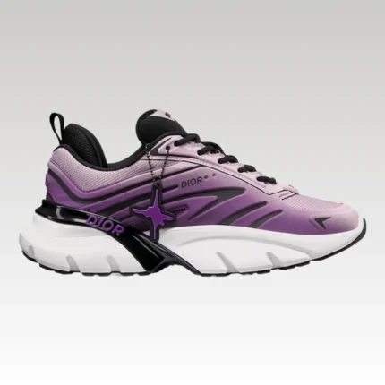 Christian Dior B44 Blade Sneaker Vs Kaws DO166 - Drip Slum