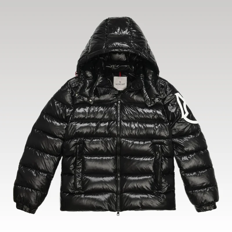 jacket-puffer-moncler-black-with-hood-mcl009-processed-1751965645448.webp Jacket Puffer Moncler Black with Hood MCL009 - Drip Slum