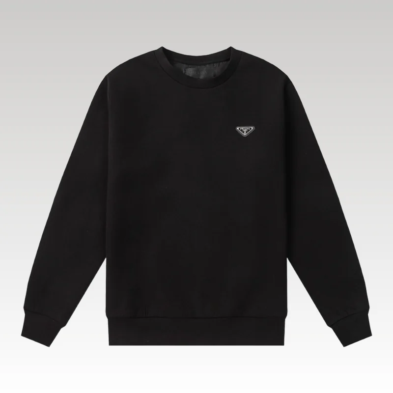 sweatshirt-prada-black-logo-crewneck-pd045-processed-1751958216496.webp Sweatshirt Prada Black Logo Crewneck PD045 - Drip Slum