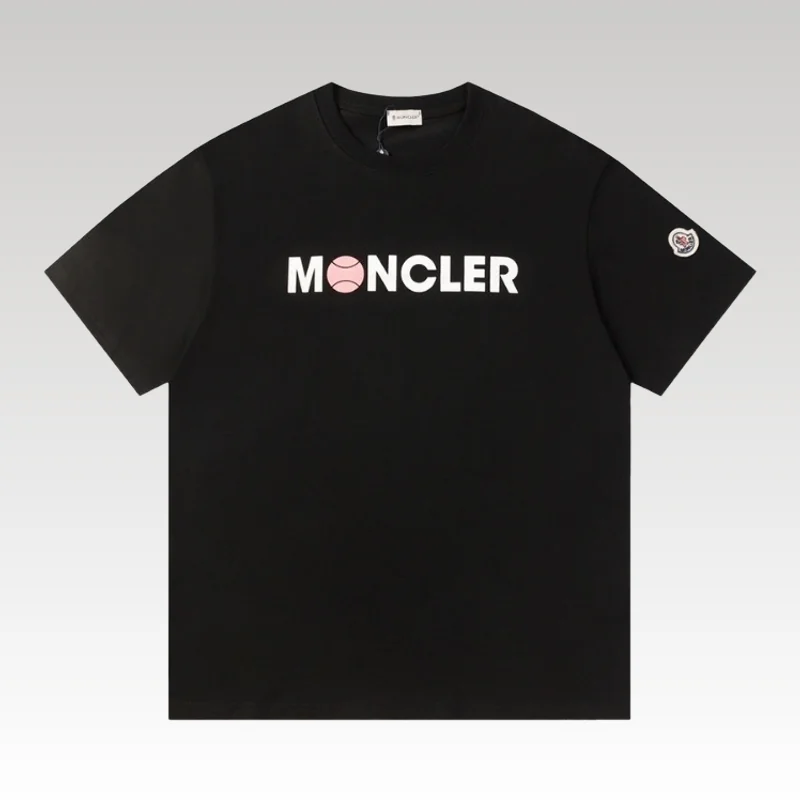 t-shirt-moncler-logo-black-and-pink-mcl004-processed-1751965444345.webp T-shirt Moncler Logo Black and Pink MCL004 - Drip Slum